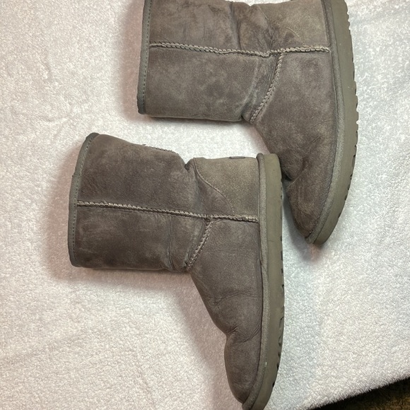 Ugg Classic II gray boots - Picture 4 of 9